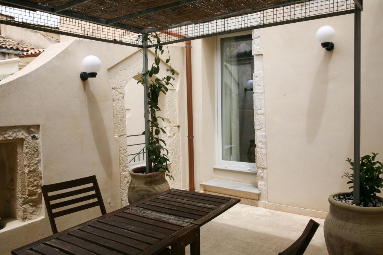 Lanterne Magiche Ortigia - Dependances Apartamento Syracuse Exterior foto